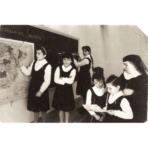A través de los años el Colegio se ha ido adaptando a las necesidades de escolarización A través de los años el Colegio se ha ido adaptando a las necesidades de escolarización