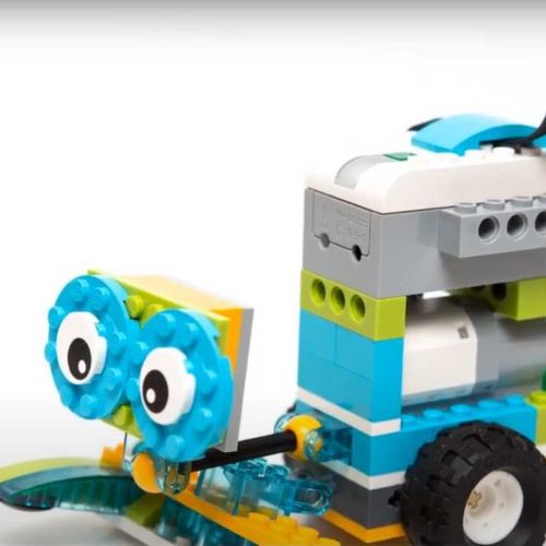 Iniciación a la Robótica y a las TRIC Iniciación a la Robótica y a las TRIC