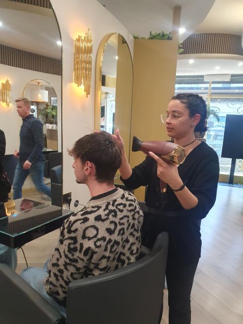 PRÁCTICAS EMPRESA ERASMUS 2024 2025 MICAELA EVELYN 1 PRÁCTICAS EMPRESA ERASMUS 2024 2025 MICAELA EVELYN 1