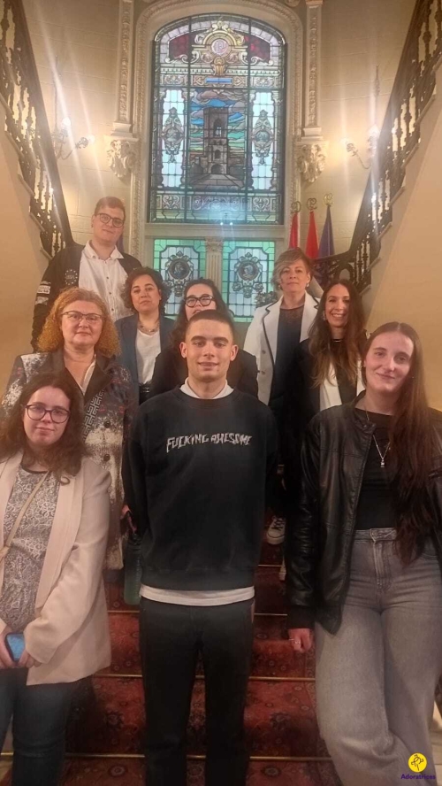 Inauguración del Concurso de Jóvenes Diseñadores: Un Encuentro para inspirar el futuro de la moda Inauguración del Concurso de Jóvenes Diseñadores: Un Encuentro para inspirar el futuro de la moda