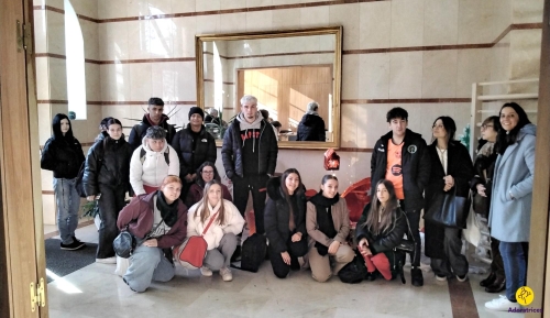 Brilla compartiendo: aprendizaje y servicio junto a nuestros mayores Brilla compartiendo: aprendizaje y servicio junto a nuestros mayores