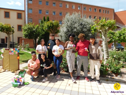 Ofrenda Floral a la Virgen María Ofrenda Floral a la Virgen María