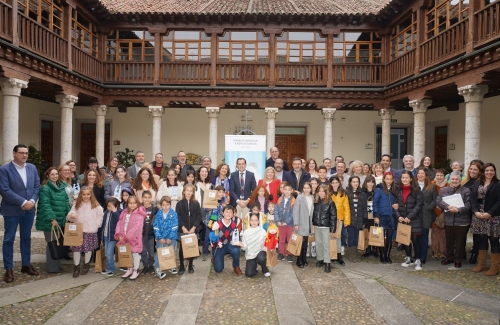 Unidos por la Infancia: Celebrando nuestro compromiso Unidos por la Infancia: Celebrando nuestro compromiso